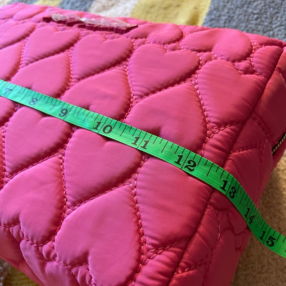 NWT Betsey Johnson Weekender Cosmetic Case - Picture 5 of 12